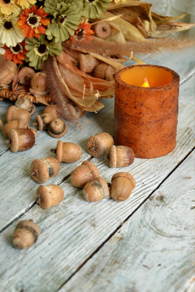 acorn autumn centre piece 