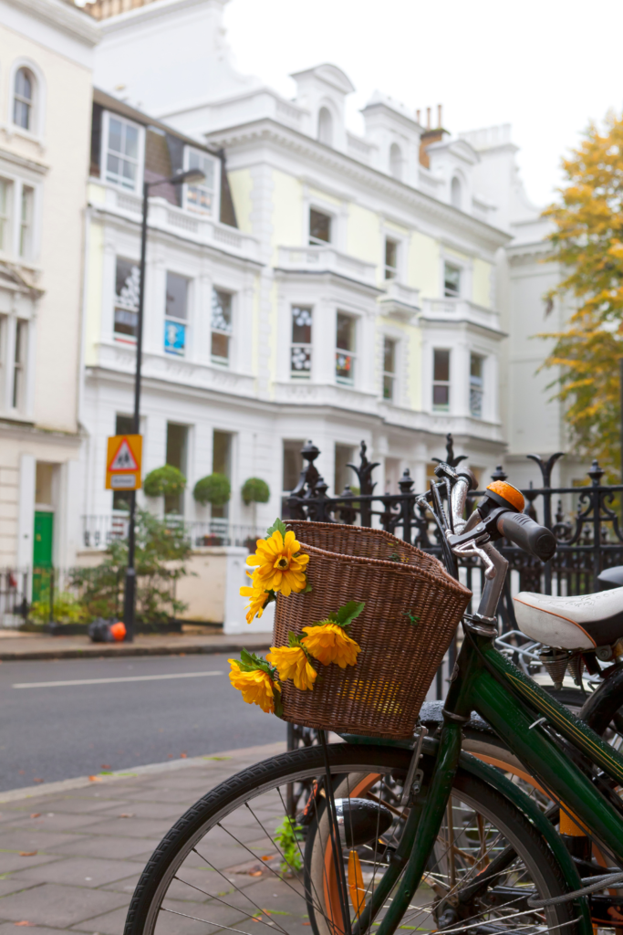 The Most Instagrammable Photo Spots in the UK - notting hill portobello road